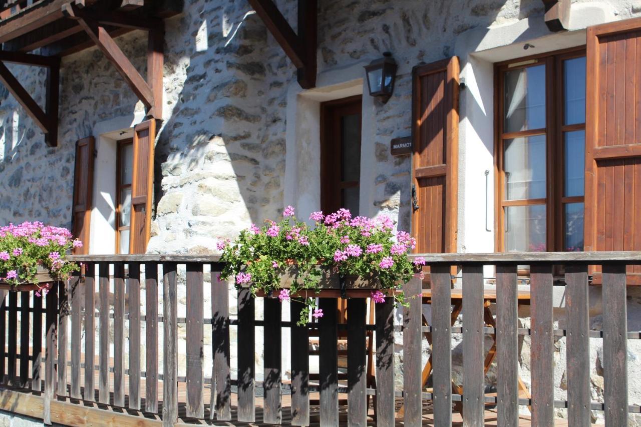 Chalet La Fedora - Appartements De Charme Vaujany Exteriér fotografie